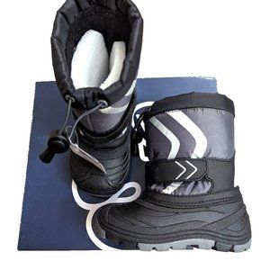 Oshkosh B'gosh Toddler Boys Arctic Snow Boot Waterproof Foot Fastener Gr…